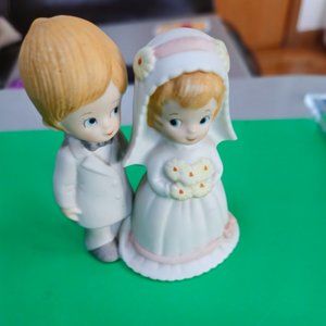 vintage wedding cake topper or decoration 1982 lefton very adorable!